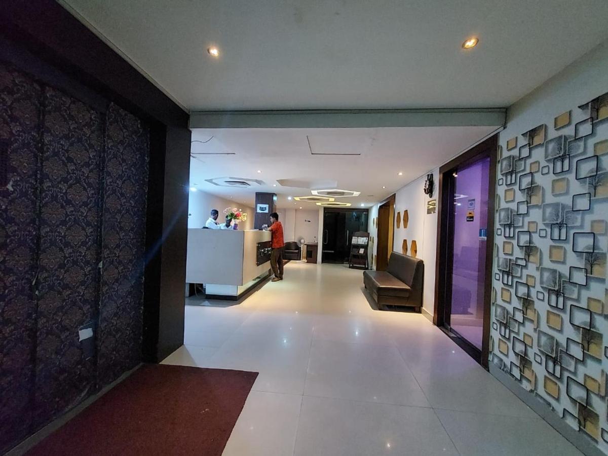 Orbit Hotel - Bagdogra Екстер'єр фото