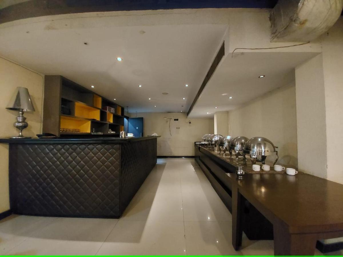 Orbit Hotel - Bagdogra Екстер'єр фото