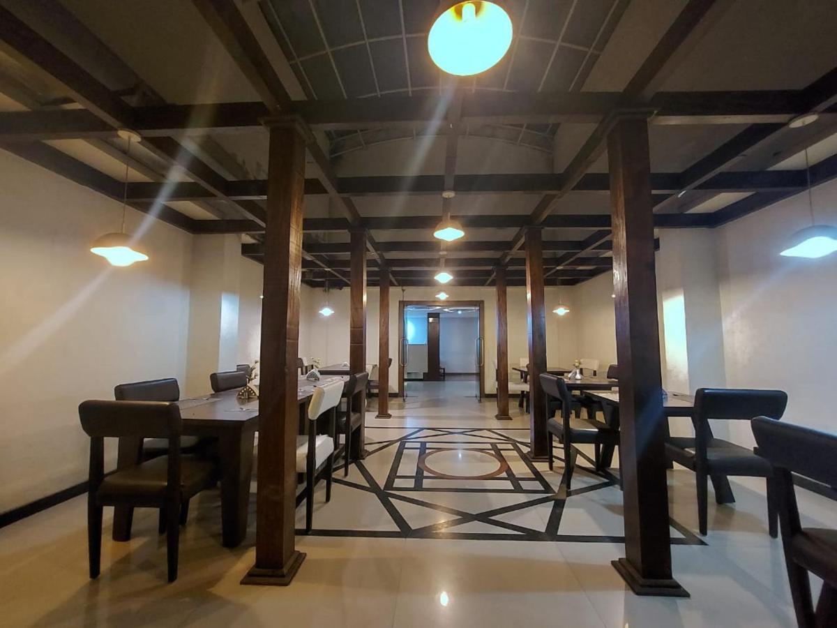 Orbit Hotel - Bagdogra Екстер'єр фото