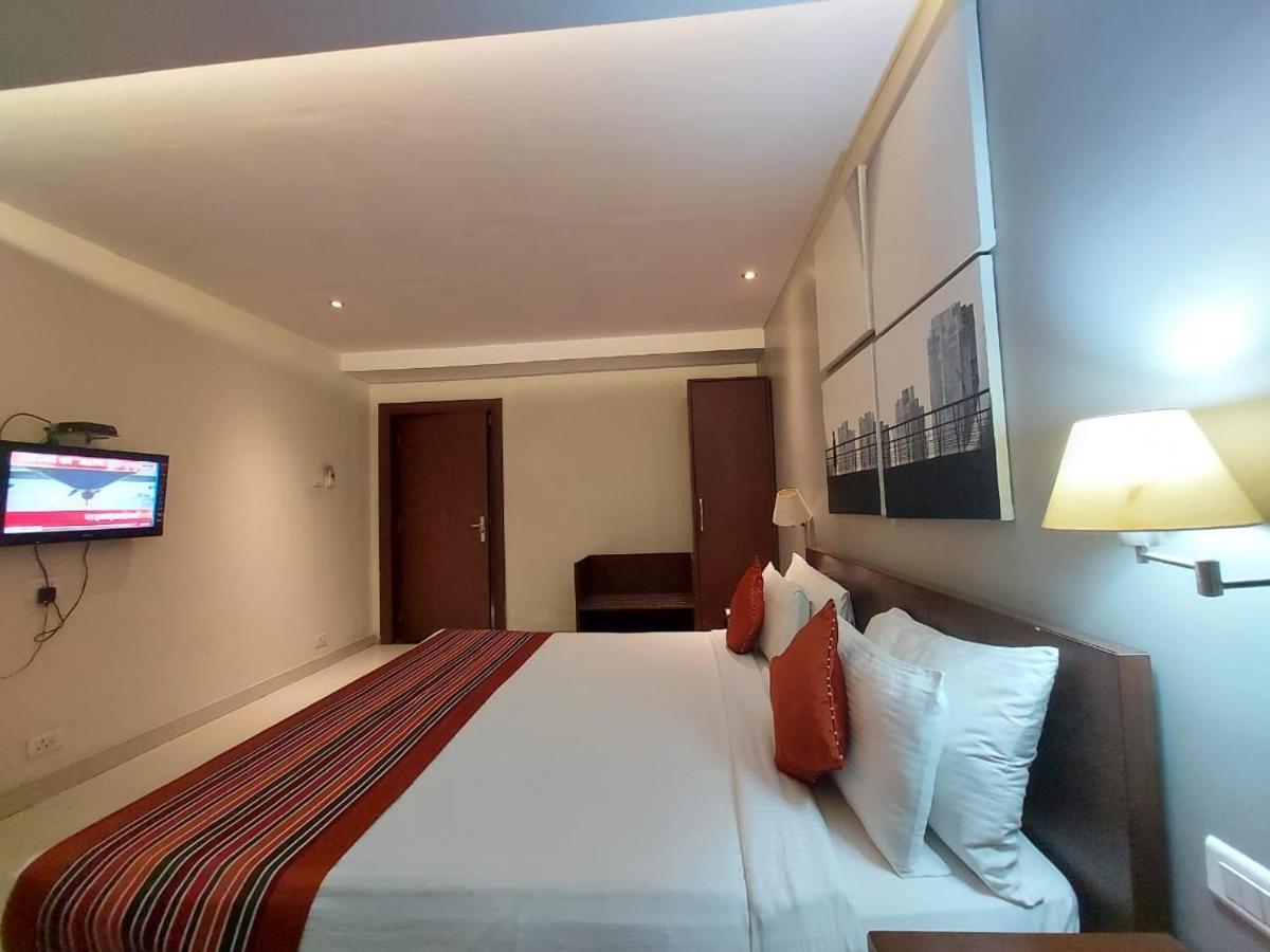 Orbit Hotel - Bagdogra Екстер'єр фото