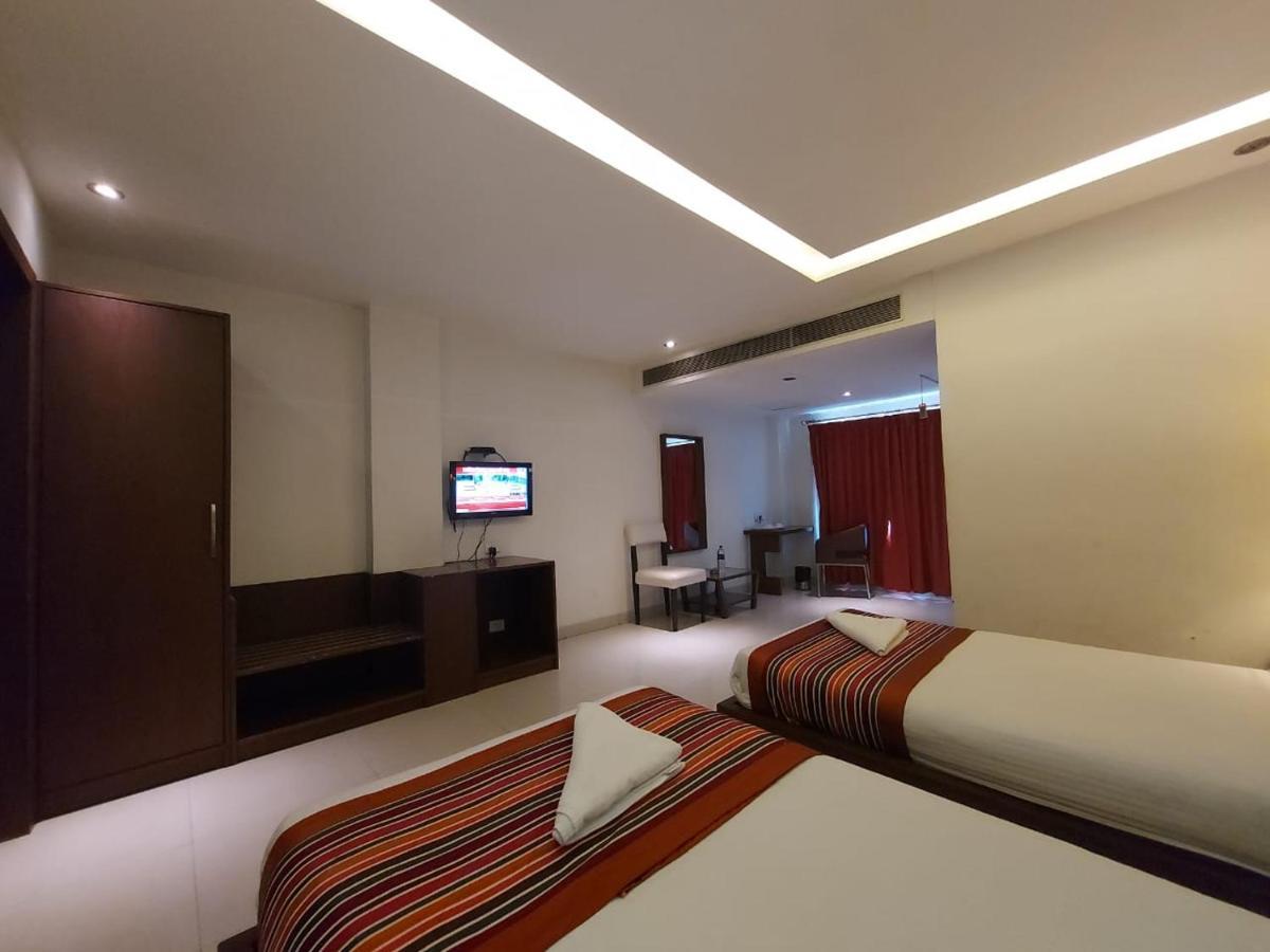 Orbit Hotel - Bagdogra Екстер'єр фото