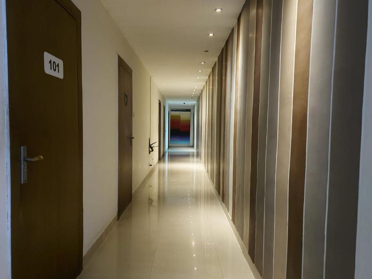 Orbit Hotel - Bagdogra Екстер'єр фото