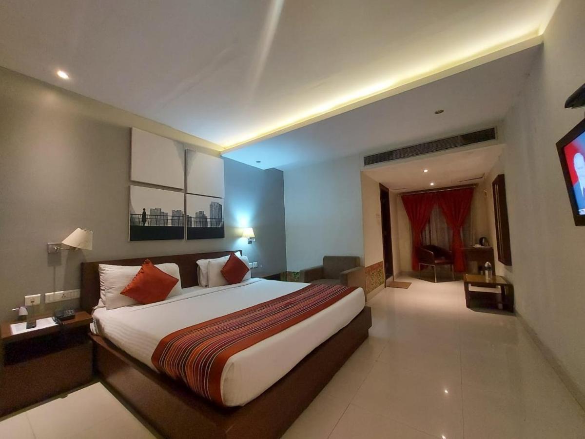Orbit Hotel - Bagdogra Екстер'єр фото