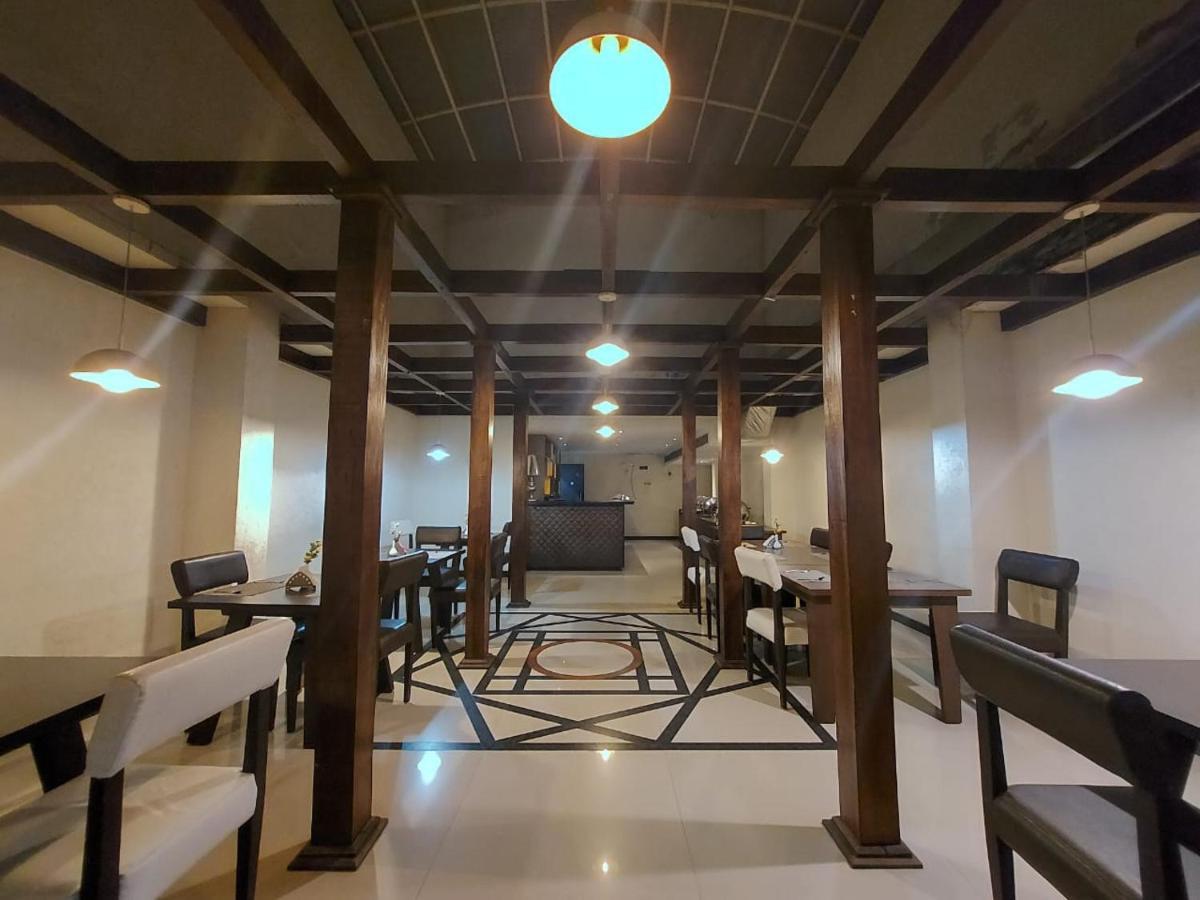 Orbit Hotel - Bagdogra Екстер'єр фото